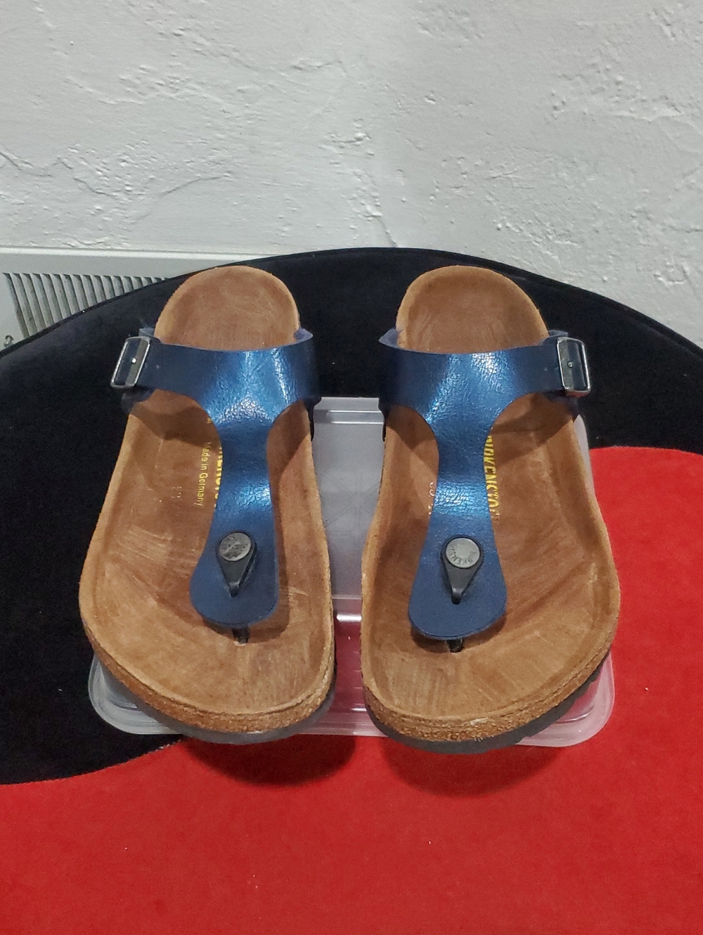 Birkenstock Gizeh In Blue Size 6 Narrow